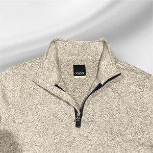 Vuori Heather Grey Quarter Zip w/ Black Details Pocket w/ Inside Zipper, Size Sm